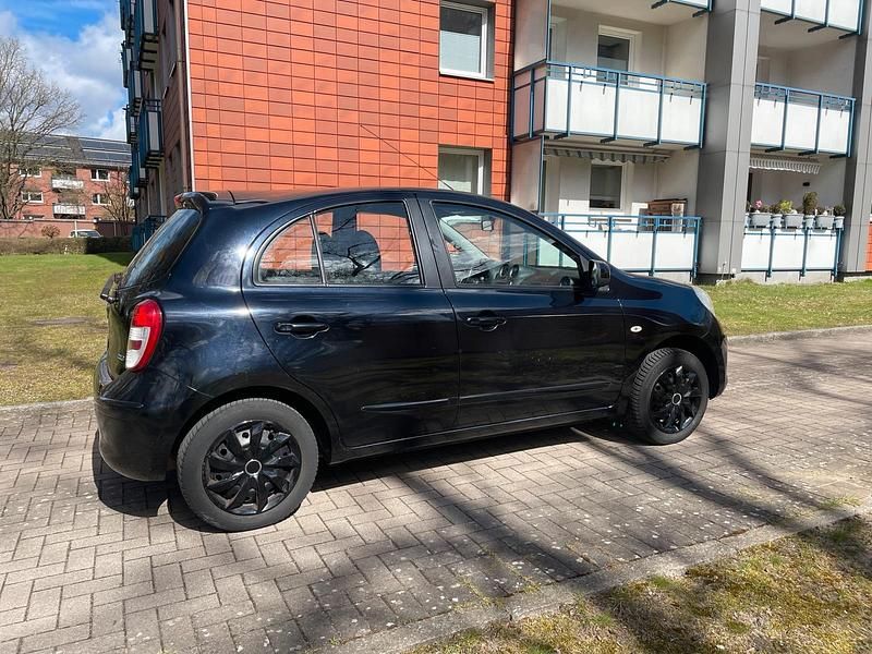 Gebraucht Nissan Micra Pure 80 PS (58 kW) 2012 Schwarz Kleinwagen