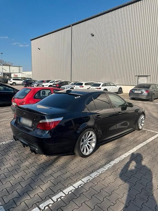 Gebraucht BMW 525 270 PS (198 kW) 2005 Schwarz Limousine