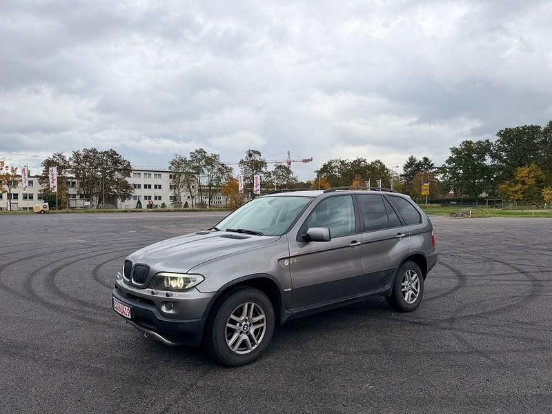 Grau Gebraucht 2006 BMW X5 SUV | 5.900 € (Fairer Preis) - Bild 1/4