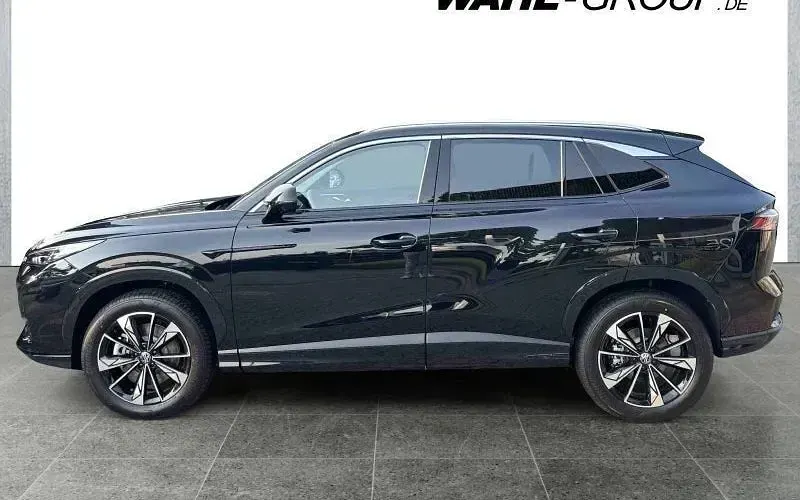 Neu MG HS Luxury 224 PS (164 kW) 2026 Pebble black (mg pbc) (schwarz SUV