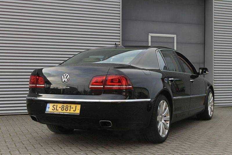 Gebraucht VW Phaeton Highline 334 PS (245 kW) 2014 Schwarz Limousine