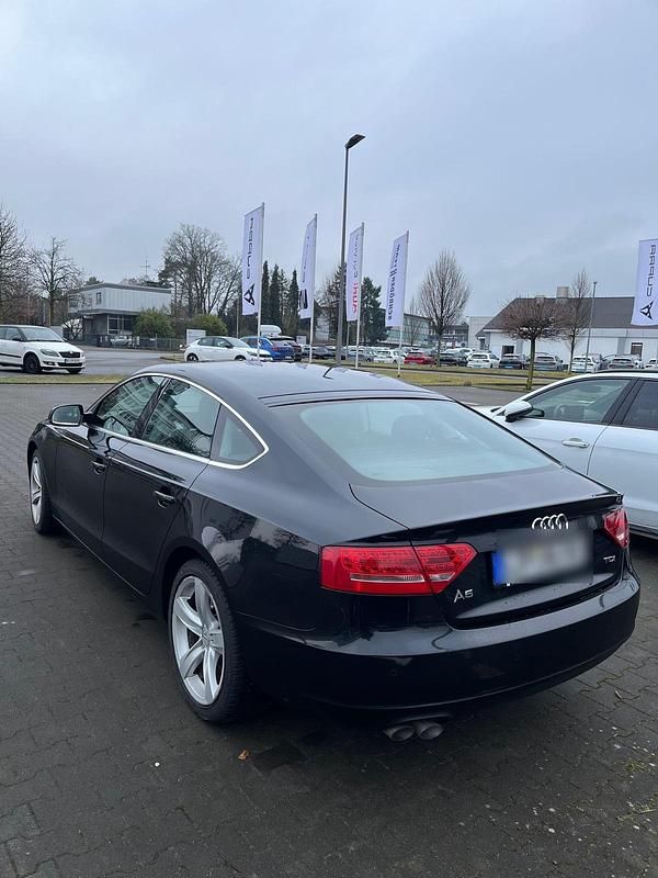 Gebraucht Audi A5 Comfort 143 PS (105 kW) 2011 Schwarz Coupé