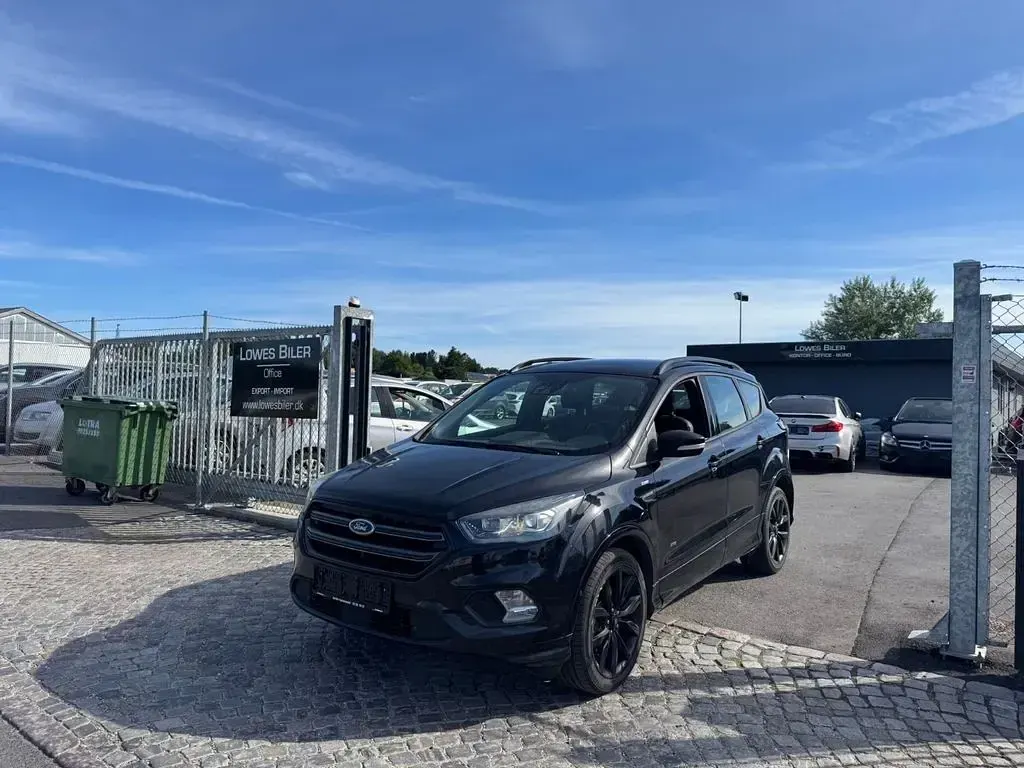 Gebraucht Ford Kuga ST-Line 179 PS (131 kW) 2017 Schwarz SUV
