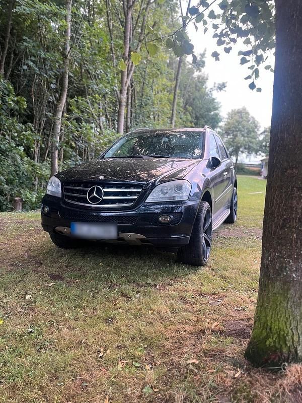 Gebraucht Mercedes ML280 190 PS (139 kW) 2008 Schwarz SUV
