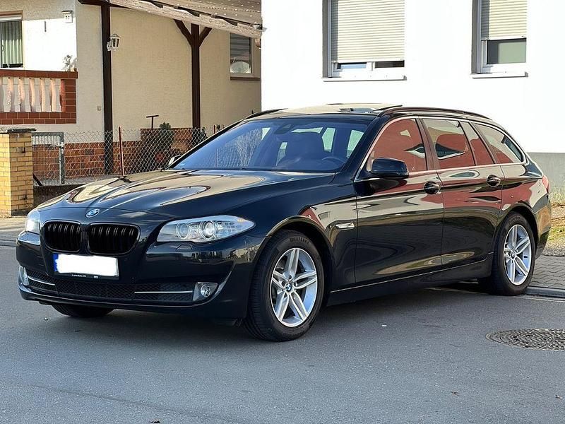 Gebraucht BMW 520 Performance 184 PS (135 kW) 2012 Schwarz Limousine