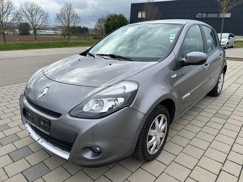 Gebraucht Renault Clio III 103 PS (75 kW) 2012 Grau Limousine
