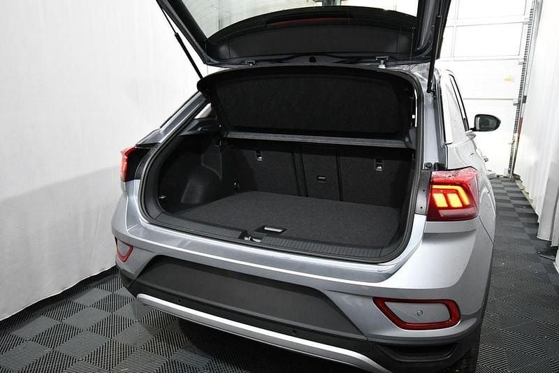 Neu VW T-Roc Life 150 PS (110 kW) 2026 Silber SUV