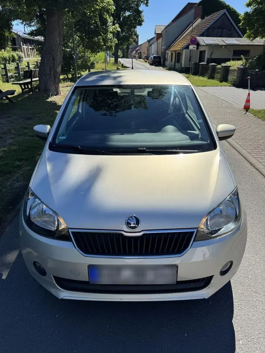 Gebraucht Skoda Citigo Elegance 75 PS (55 kW) 2013 Silber Kleinwagen