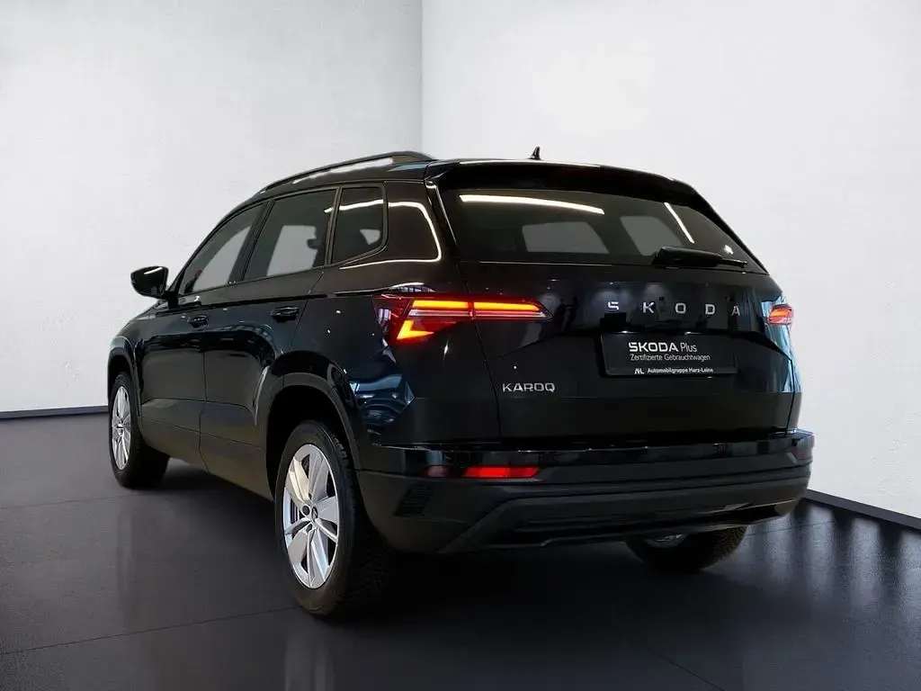 Gebraucht Skoda Karoq Selection 150 PS (110 kW) 2025 Blackmagic perleffekt SUV