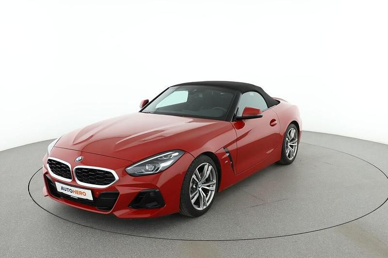 Rot Gebraucht 2023 BMW Z4 M Sport Cabrio | 40.320 € (Guter Preis) - Bild 1/3