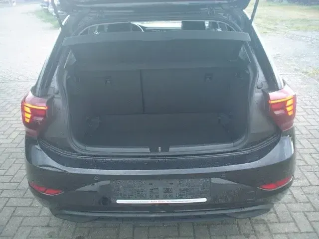 Gebraucht VW Polo Life 95 PS (69 kW) 2023 Schwarz Limousine