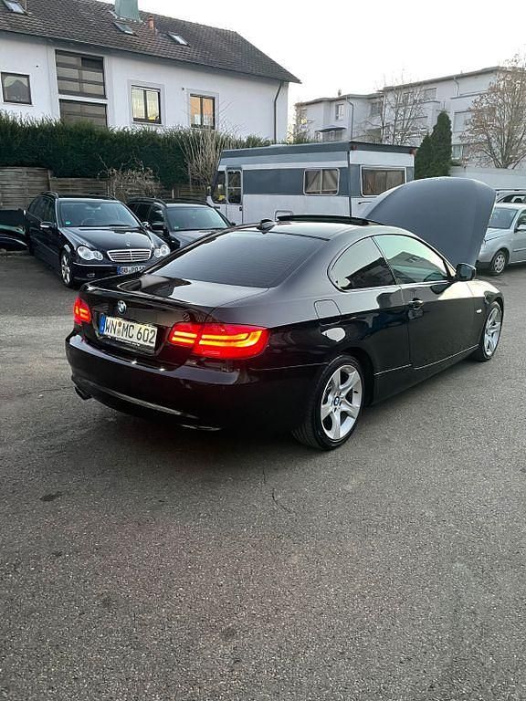 Gebraucht BMW 325 Efficient Dynamics 218 PS (160 kW) 2012 Schwarz Coupé
