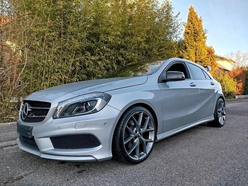 Silber Gebraucht 2012 Mercedes A250 AMG Kleinwagen | 14.999 € (Guter Preis) - Bild 1/4