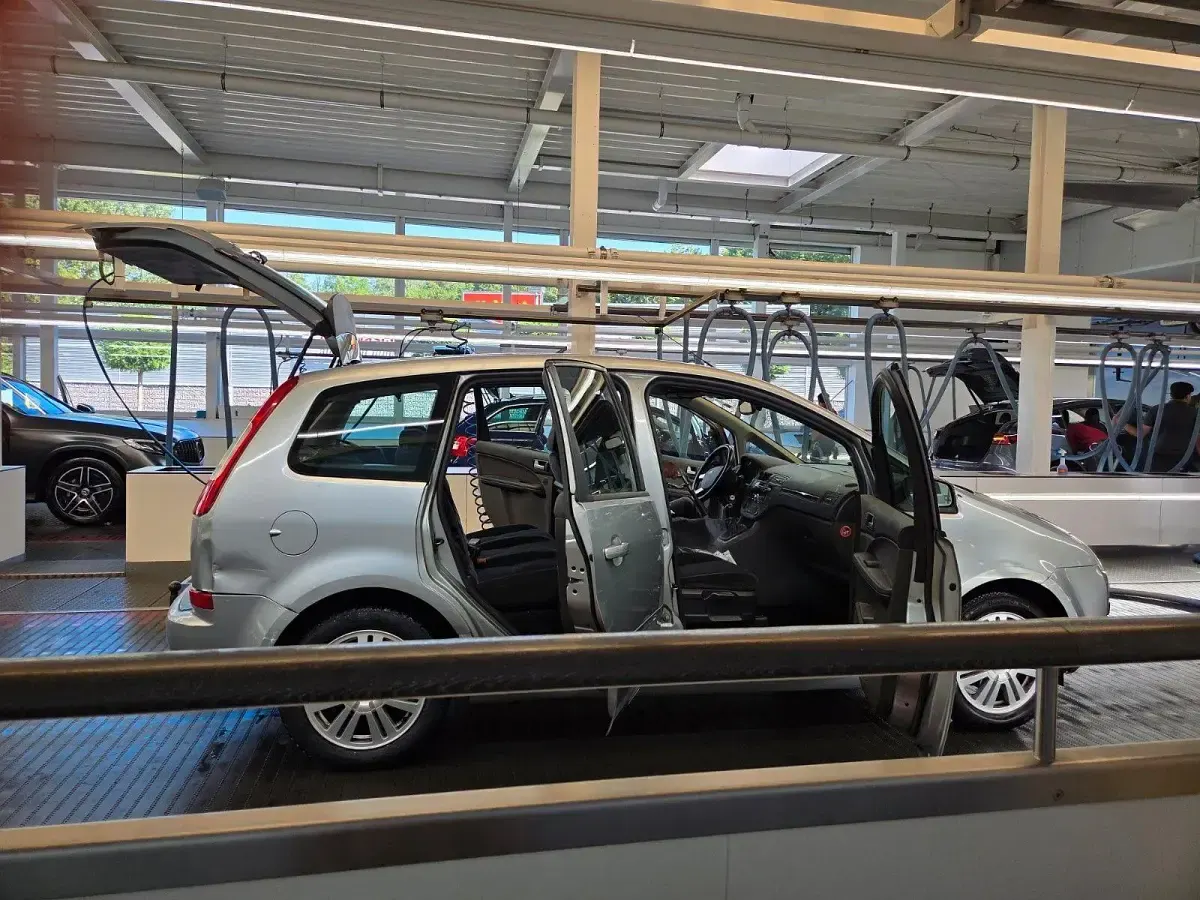 Gebraucht Ford C-MAX Ambiente 116 PS (85 kW) 2005 Silber Van / Kleinbus