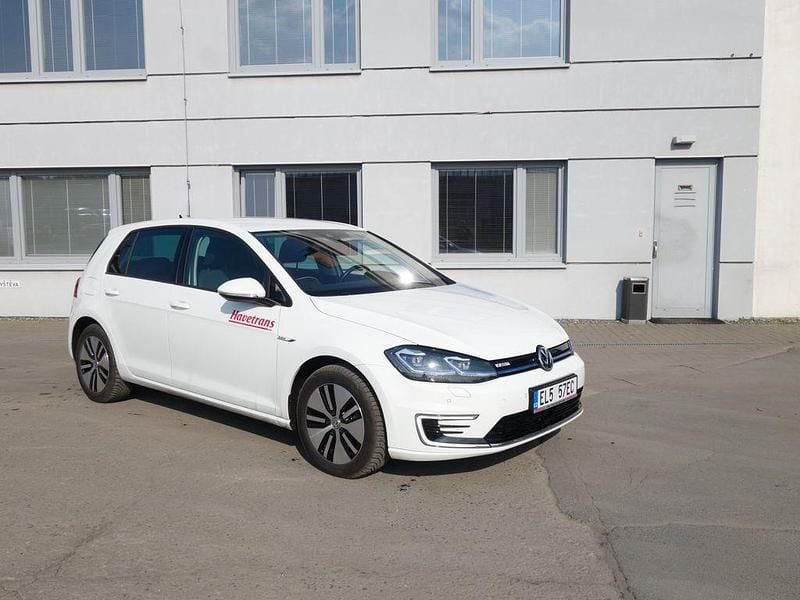 Gebraucht VW e-Golf 100 kW (136 PS) 2021 Weiß Kleinwagen