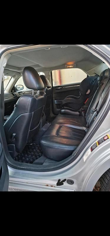 Usado Chrysler 300C 218 CV (160 kW) 2009 Gris Berlina