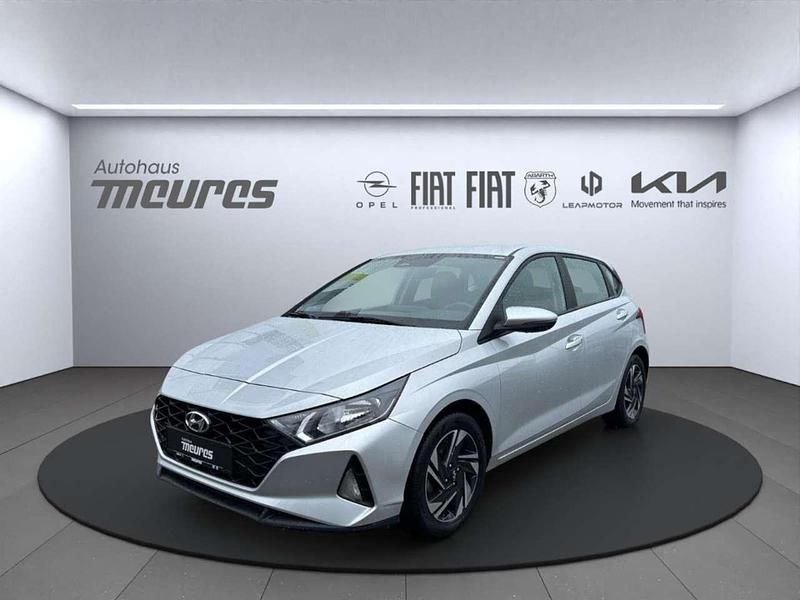 Silber Gebraucht 2022 Hyundai i20 Limousine | 16.277 € (Fairer Preis) - Bild 1/4