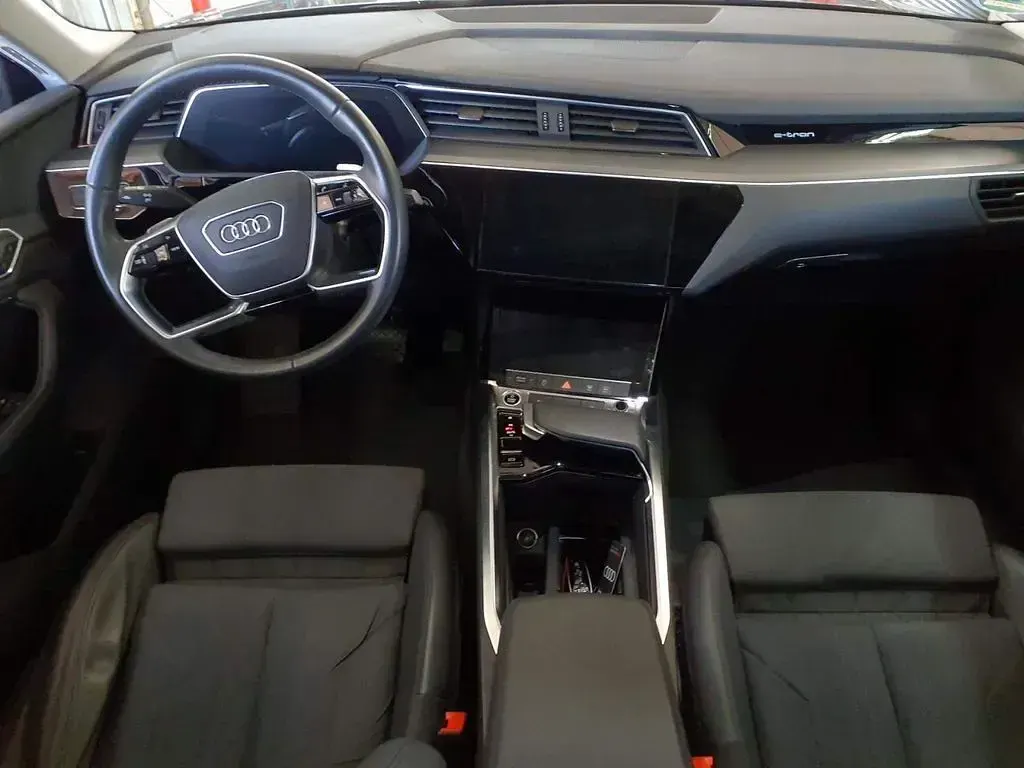 Brugt Audi e-tron S-Line 300 kW (408 HK) 2023 Grå SUV