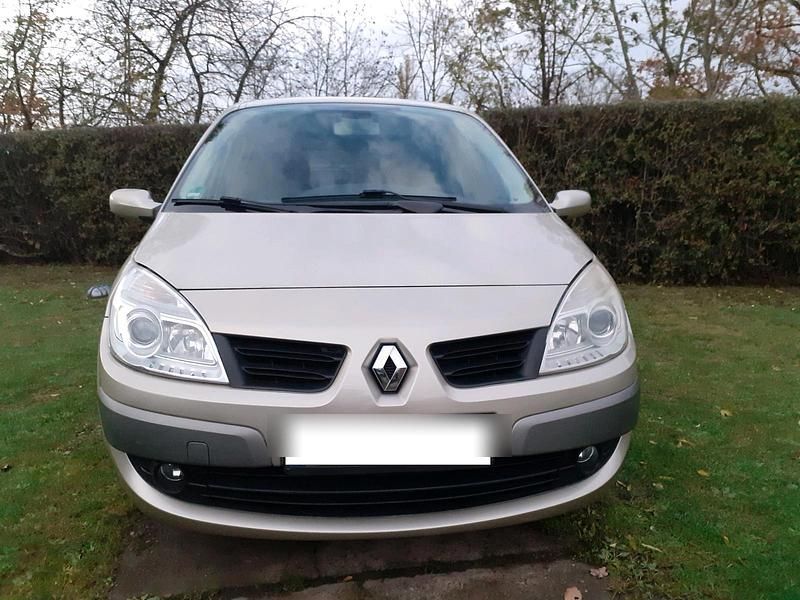 Andere farben Gebraucht 2006 Renault Scénic II Van / Kleinbus | 1.850 € - Bild 1/4