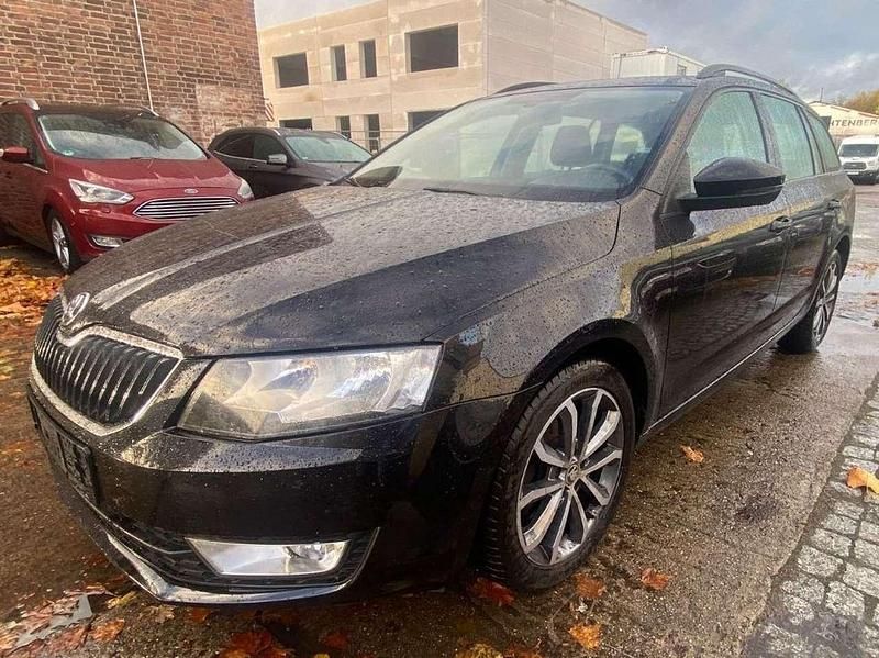 Cerna magic/black magic Gebraucht 2016 Skoda Octavia Kombi | 9.990 € (Guter Preis) - Bild 1/4