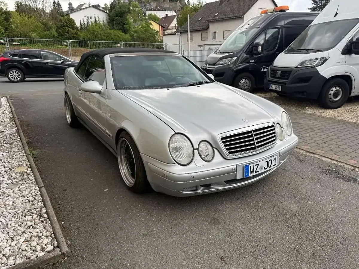 Gebraucht Mercedes CLK230 Elegance 193 PS (141 kW) 2000 Silber Cabrio
