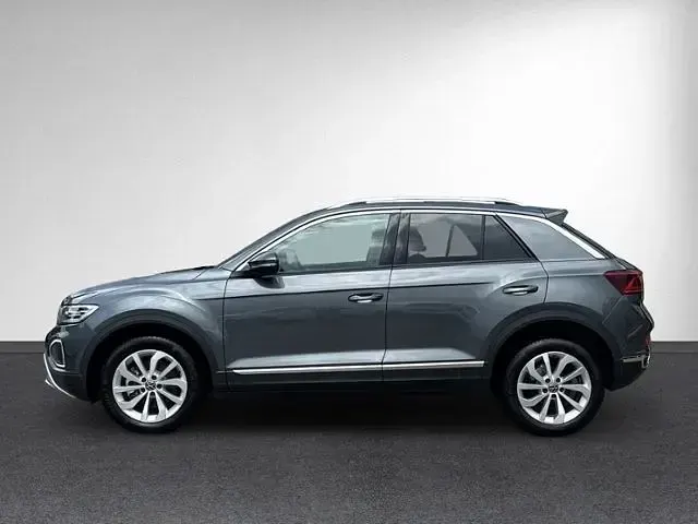 Gebraucht VW T-Roc Style 150 PS (110 kW) 2025 Grau SUV
