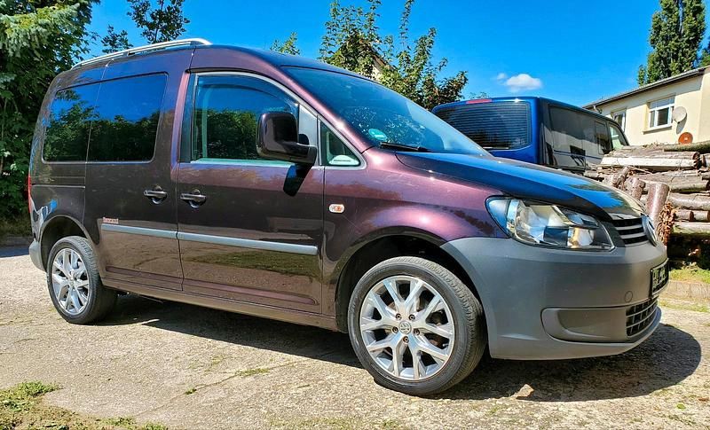 Violet Gebraucht 2012 VW Caddy Life Van / Kleinbus | 16.900 € - Bild 1/4