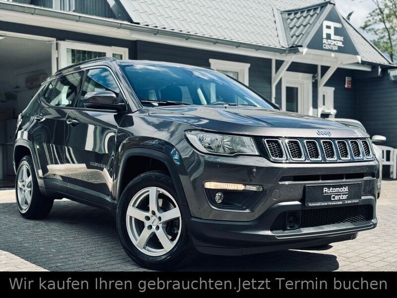 Grau Gebraucht 2018 Jeep Compass Longitude SUV | 16.980 € (Fairer Preis) - Bild 1/4