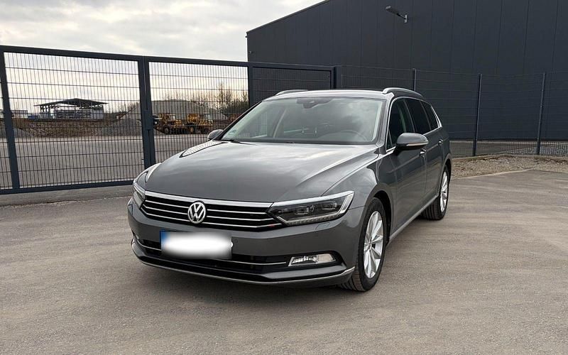 Gebraucht VW Passat Highline 150 PS (110 kW) 2016 Grau Kombi