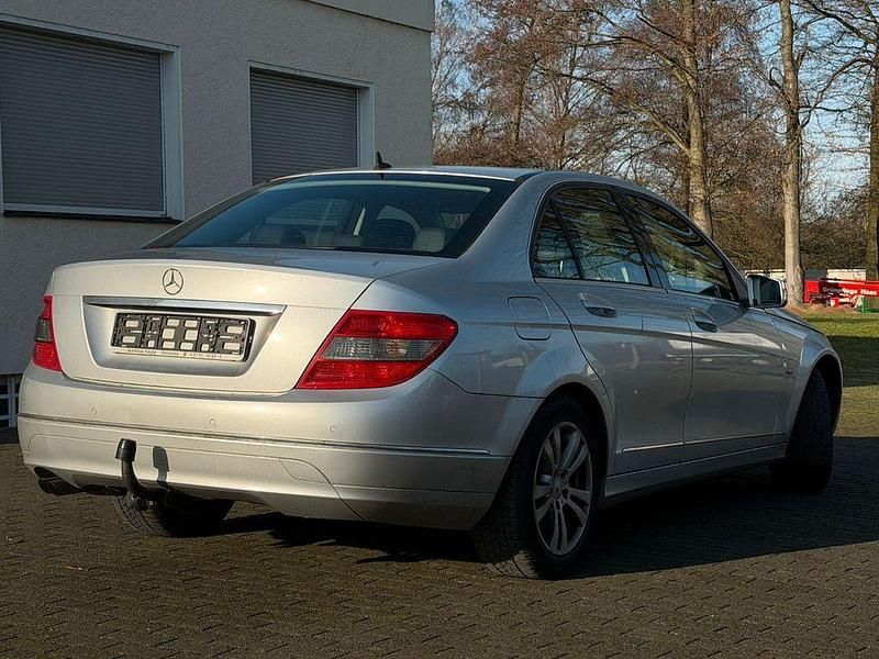Gebraucht Mercedes C180 Elegance 156 PS (114 kW) 2008 Silber Limousine