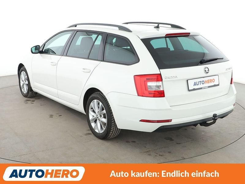 Gebraucht Skoda Octavia Tour 150 PS (110 kW) 2020 Weiß Kombi