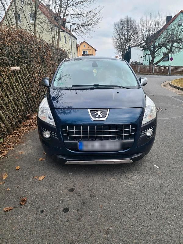Blau Gebraucht 2010 Peugeot 3008 SUV | 3.000 € (Fairer Preis) - Bild 1/4
