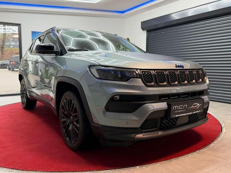 Gebraucht Jeep Compass Limited 131 PS (96 kW) 2022 Grün SUV