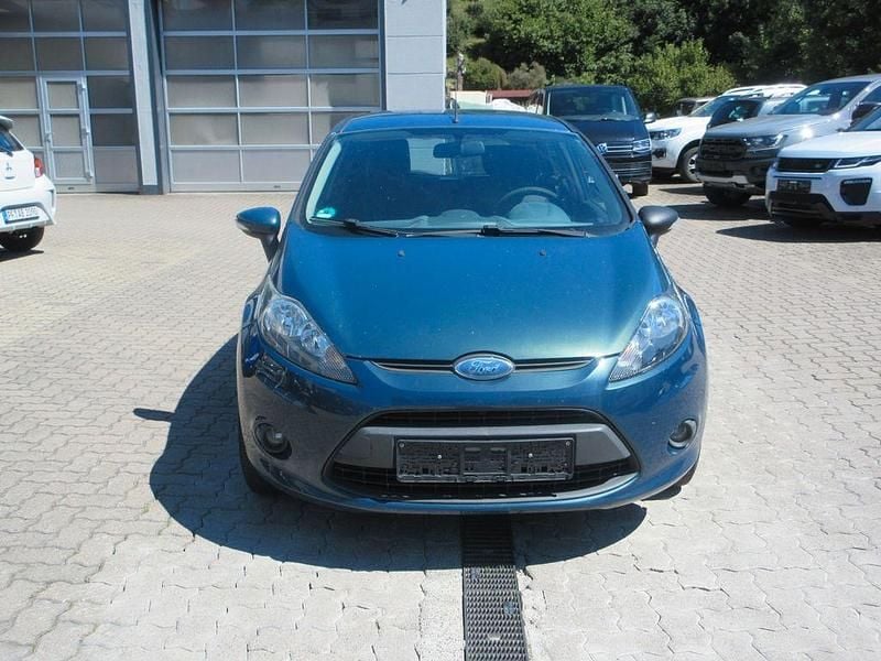Gebraucht Ford Fiesta Trend 82 PS (60 kW) 2009 Grün Kleinwagen