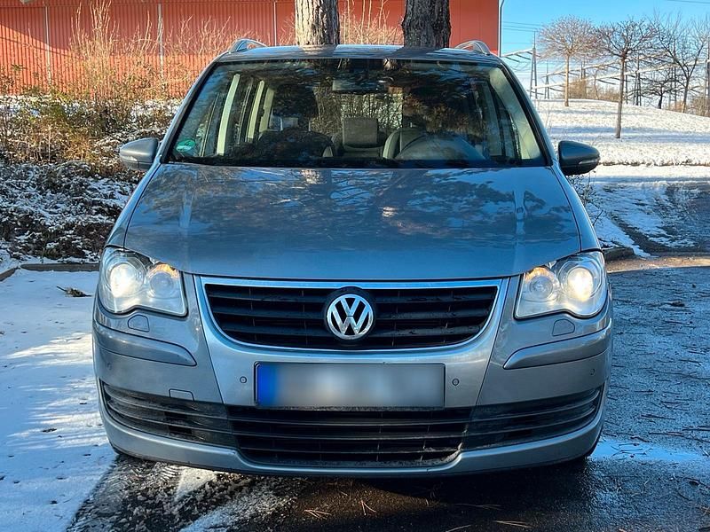Gebraucht VW Touran 140 PS (102 kW) 2009 Blau Van / Kleinbus