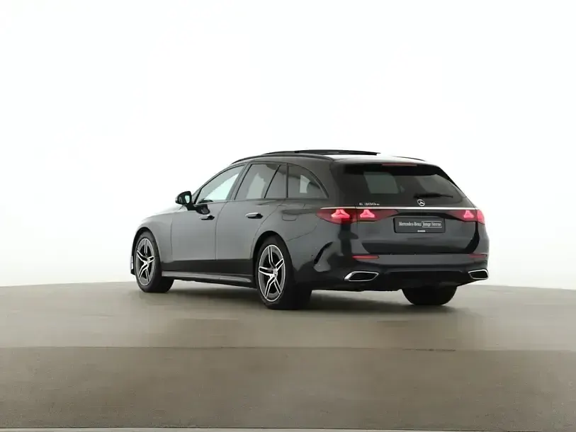 Gebraucht Mercedes E300 AMG 360 PS (264 kW) 2025 Grau Kombi
