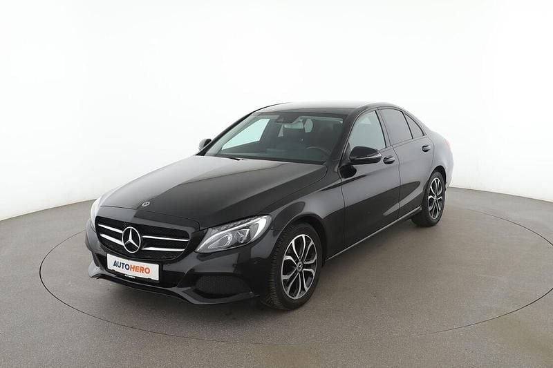 Schwarz Gebraucht 2018 Mercedes C180 Avantgarde Limousine | 21.760 € (Fairer Preis) - Bild 1/3