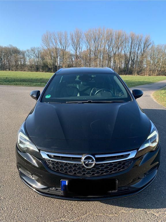 Gebraucht Opel Astra Innovation 150 PS (110 kW) 2017 Schwarz Kombi