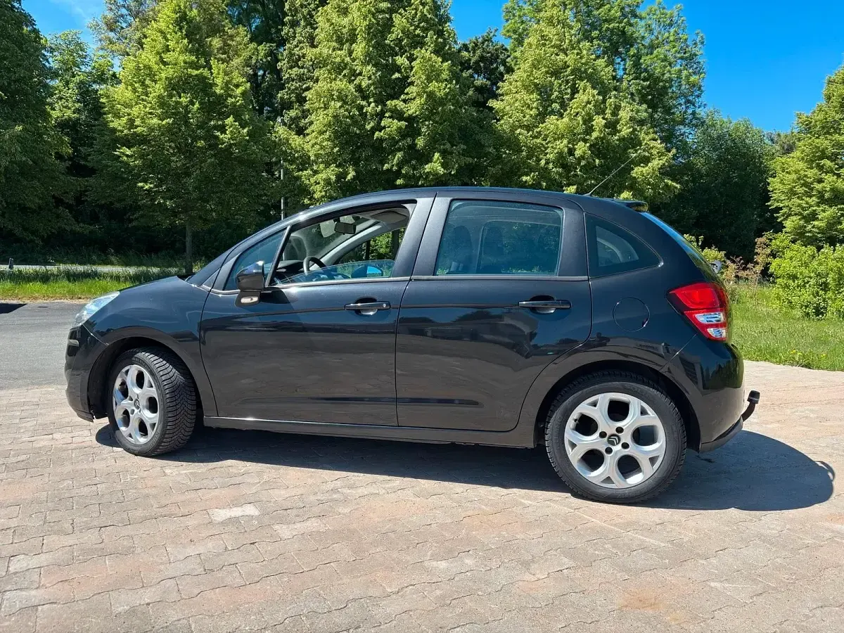 Gebraucht Citroën C3 68 PS (50 kW) 2011 Schwarz Limousine