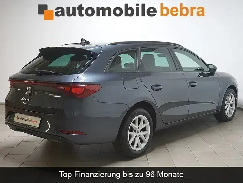 Używany Seat Leon Style 150 KM (110 kW) 2022 Szary Kombi