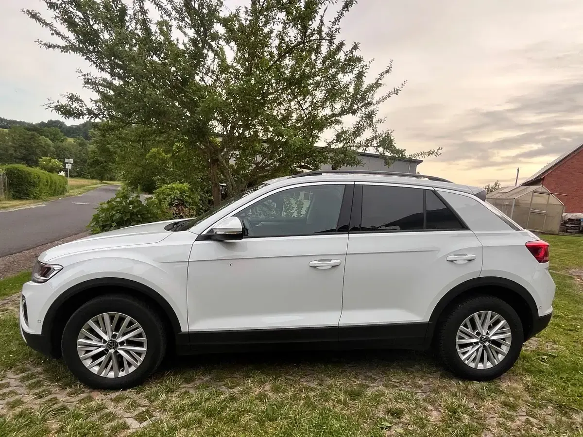 Gebraucht VW T-Roc Style 110 PS (80 kW) 2023 Weiß SUV