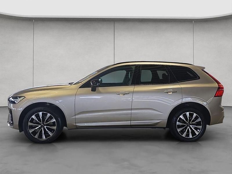 Gebraucht Volvo XC60 Plus 197 PS (144 kW) 2023 Silber SUV