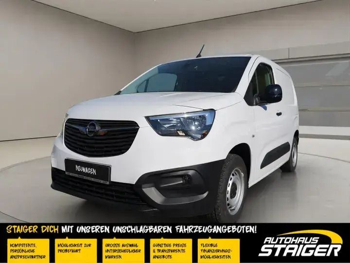 Weiss Gebraucht 2024 Opel Combo Basis Van / Kleinbus | 22.390 € (Etwas zu teuer) - Bild 1/1