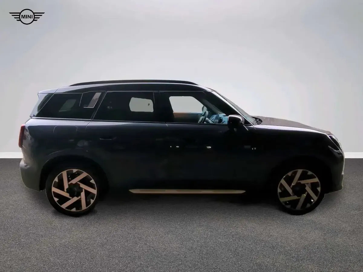 Gebraucht Mini Countryman Favoured 218 PS (160 kW) 2025 Grau SUV