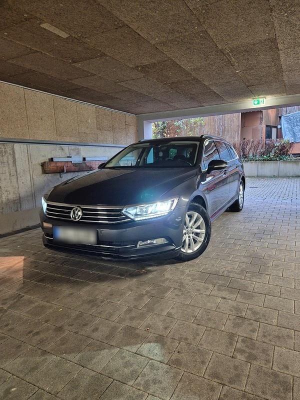 Gebraucht VW Passat 150 PS (110 kW) 2018 Kombi