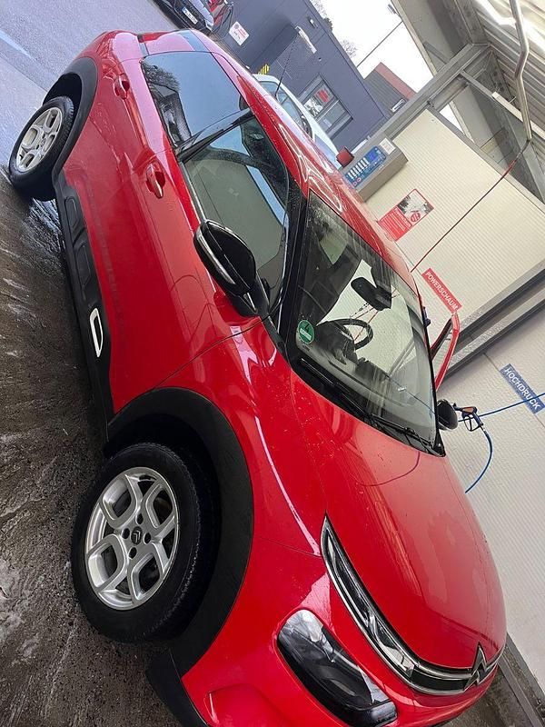 Gebraucht Citroën C4 PureTech 110 PS (80 kW) 2019 Rot Limousine
