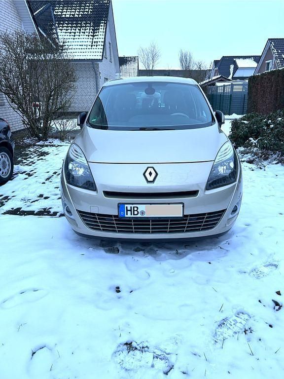 Gebraucht Renault Grand Scénic III Luxe 131 PS (96 kW) 2010 Beige Van / Kleinbus