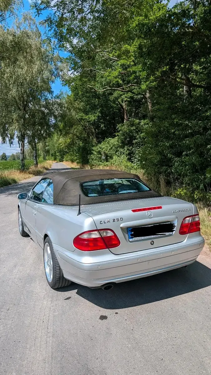 Gebraucht Mercedes CLK230 194 PS (142 kW) 2000 Silber Cabrio