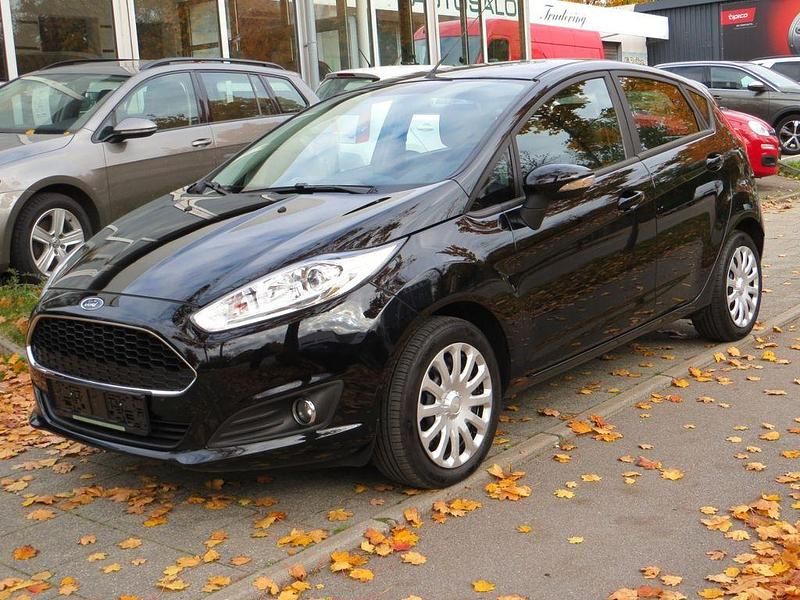Schwarz Gebraucht 2017 Ford Fiesta Celebration Kleinwagen | 5.999 € (Superpreis) - Bild 1/4