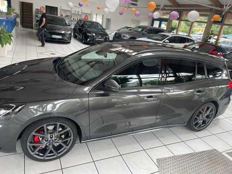 Gebraucht Ford Focus ST 280 PS (205 kW) 2020 Grau Kleinwagen